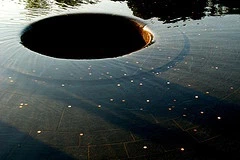 Black hole on Earth, par Revilla sur flickr