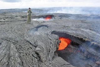 Tunnel de lave en formation à Hawaï (image Volcano Video Productions)