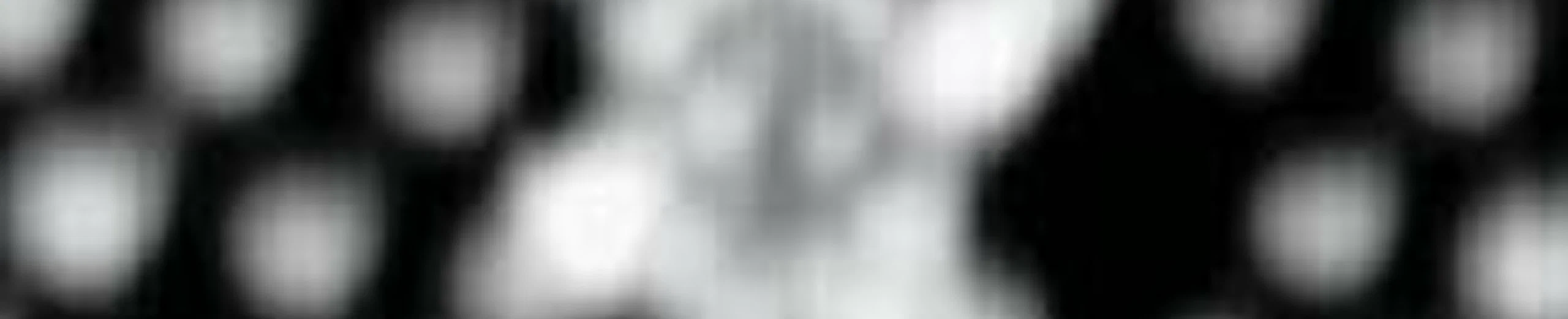 Si je me miniaturise pour aller observer des atomes, à quoi ressemblerait vraiment ce que j'aurais devant les yeux ?