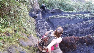 Les escaliers de la mort au Machu Picchu sont-ils vraiment aussi raides qu'ils sont décrits dans les illustrations des réseaux sociaux ? featured image